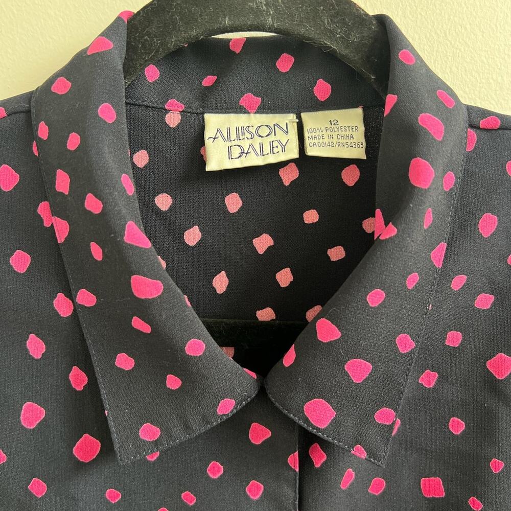 Vintage 80s black and pink polka dot women’s short sleeve blouse size 12 - Picture 3 of 5
